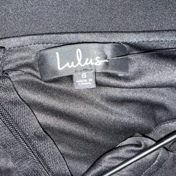 Enchanting Romantic Black Off-the-Shoulder Maxi Dress. Size S - Picture 6 of 6